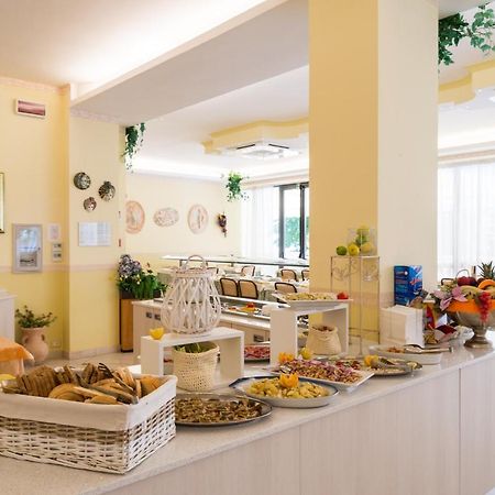 Hotel Miranda Bellaria-Igea Marina Eksteriør billede