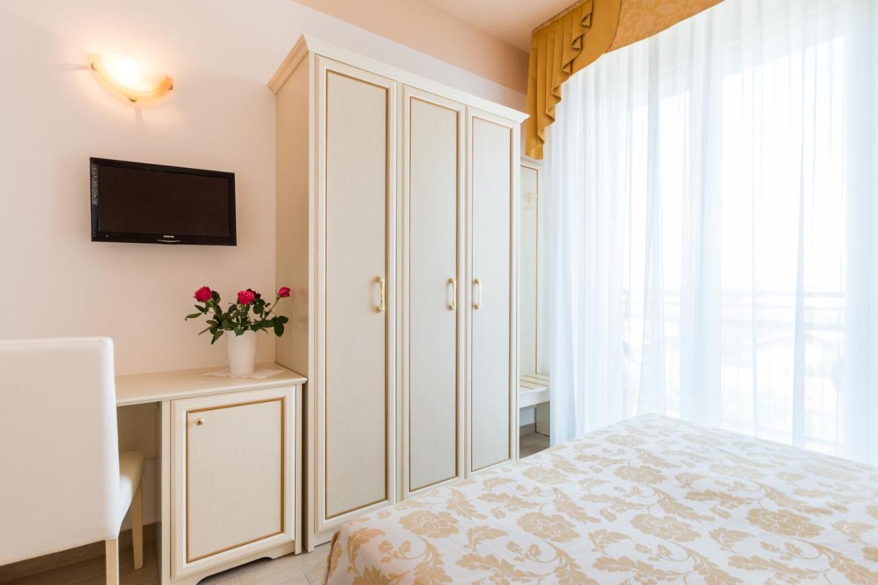 Hotel Miranda Bellaria-Igea Marina Eksteriør billede