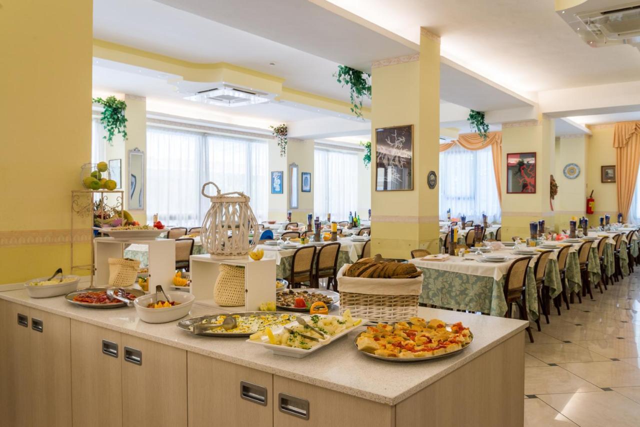 Hotel Miranda Bellaria-Igea Marina Eksteriør billede