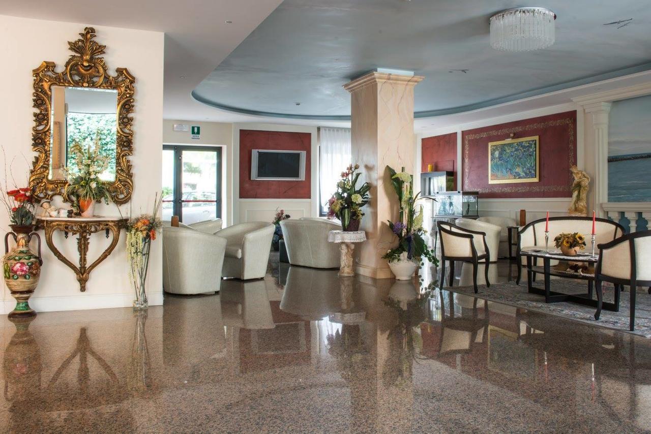 Hotel Miranda Bellaria-Igea Marina Eksteriør billede